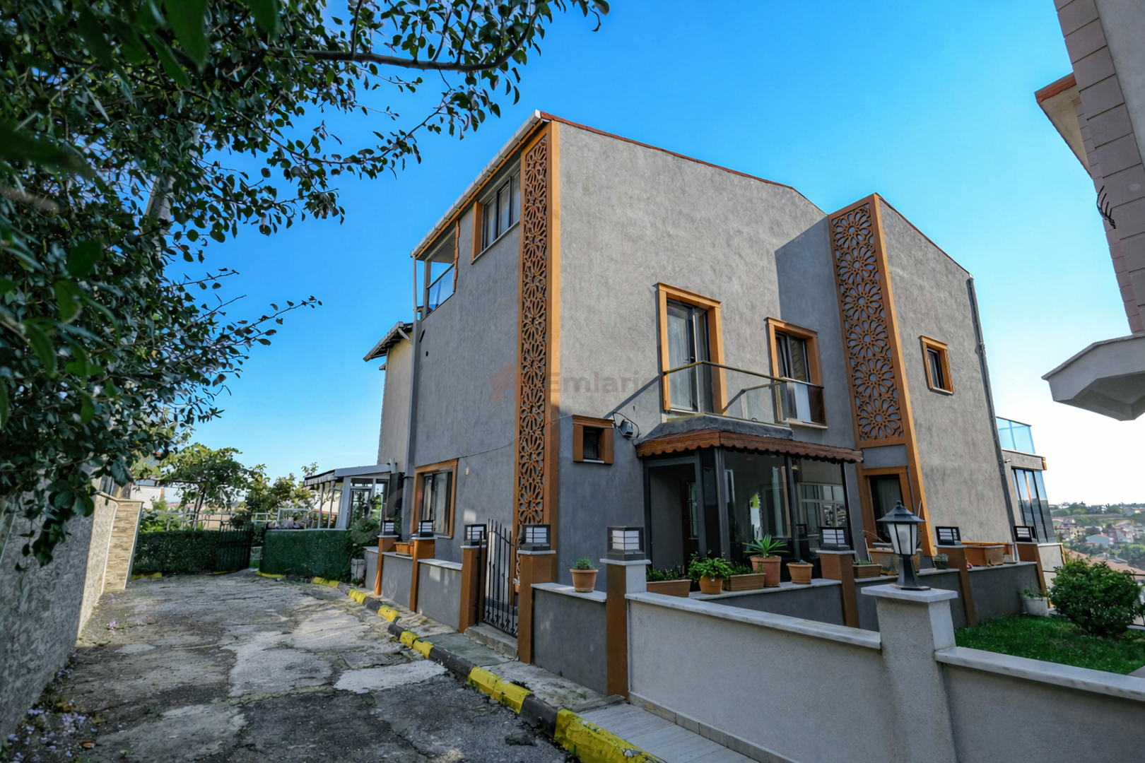 Özyörem Sitesinde 5+1 Havuzlu, Saunalı, Hamamlı Villa 1